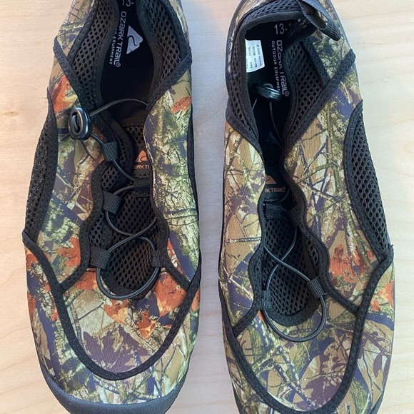 Ozark Trails Men’s Water Shoes size 13-14 (DV) - Picture 2 of 10